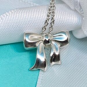 Vintage Tiffany & Co Bow Necklace 925 Sterling Silver 16” Pendant w/ Box & Pouch